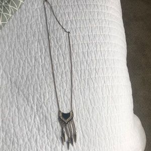 Pendant statement necklace